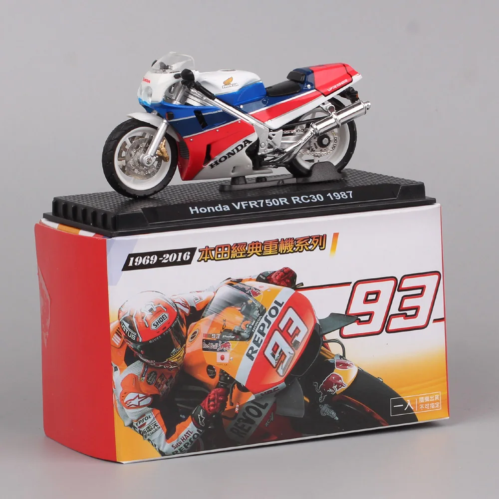 Honda CB750 1/24 Scale Motorcycle Model 11 Honda CB750 1/24 Scale Motorcycle Model - Image 11