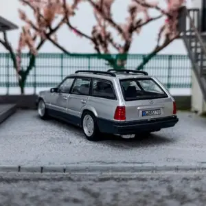 Mortal 1:64 Benz S124 Station Wagon Model 6 Sa226064740084c0ca02d14a25215a2460