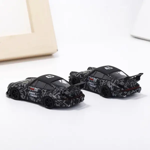 Flame 1:64 Porsche RWB Collector Car Model - Image 4