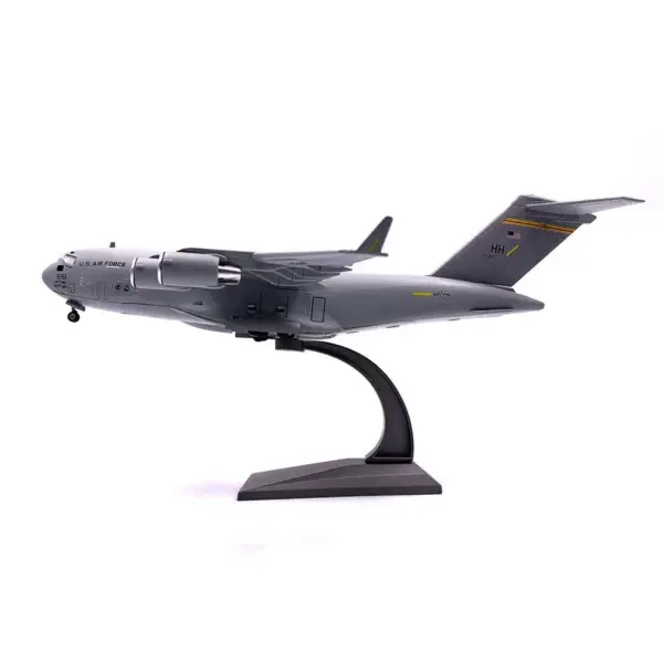 1:200 Scale U.S. Army C-17 Alloy Model - Image 6