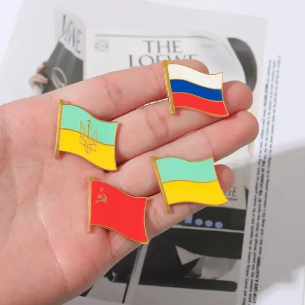Classic Soviet Union Flag Enamel Pin Badge - Image 3