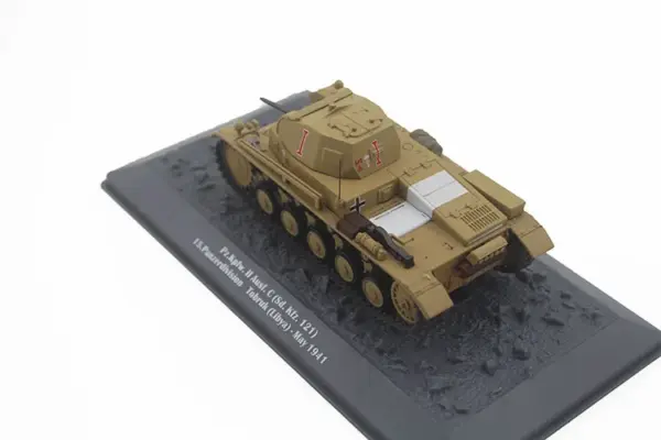 Diecast 1/43 Pz.Kpfw.II Ausf.C Tank Model - Image 3