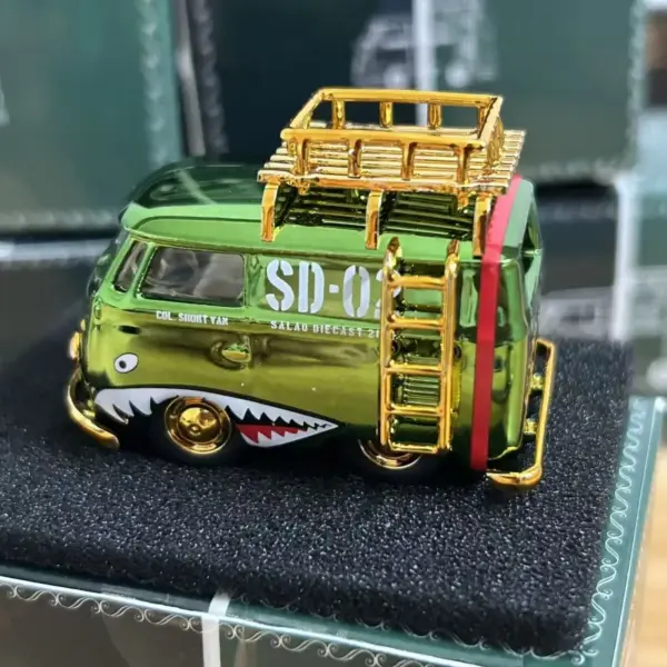 Diecast VW T1 Shark Pattern Model Green - Image 5