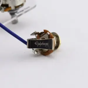 Sa5a61a124772453e927c0a622d75f985J