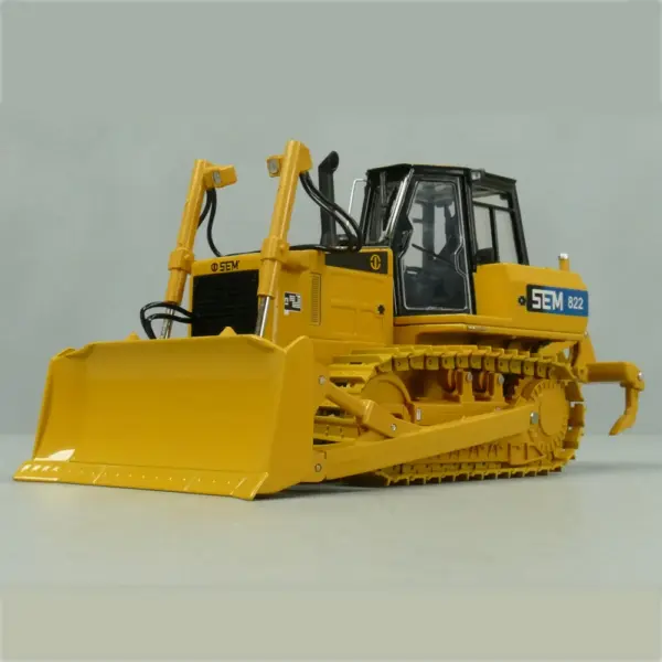 Diecast SEM 816 Bulldozer Model 1:35 Scale - Image 11