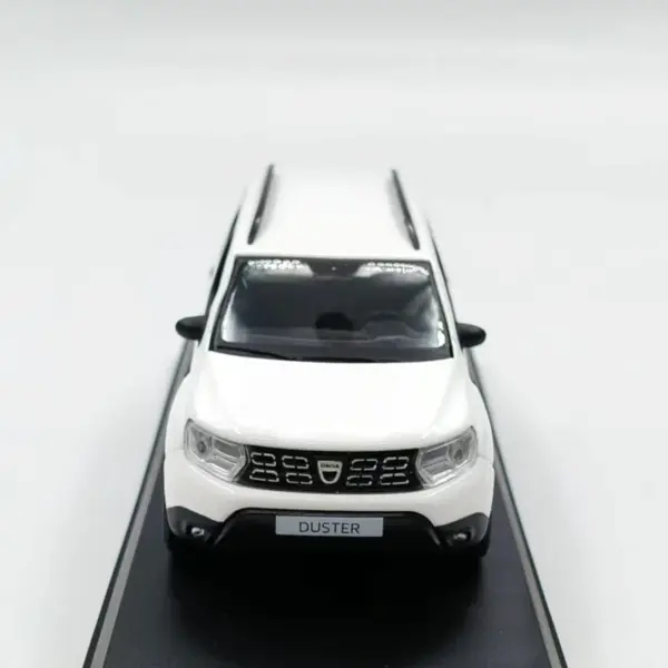 Welly 1:43 Dacia Duster Diecast Model - Image 3