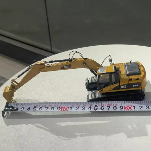 1/50 Scale Caterpillar CAT 320D L Alloy Model - Image 10