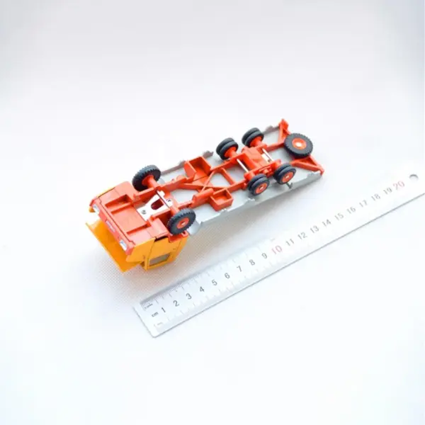 1:43 Scale Alloy Dinky Toys 569P Transporter Model - Image 5