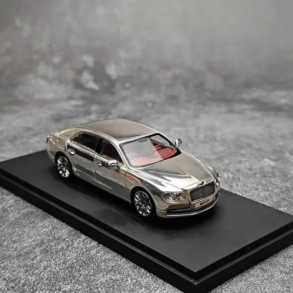 Diecast 1:43 Scale Flying Super W12 Alloy Car Model - Image 6