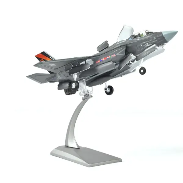 1:72 Scale F-35 Lightning II Diecast Fighter Plane Model - Image 2