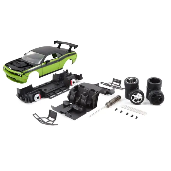 1:24 Scale Alloy Challenger SRT8 Model Car - Image 4