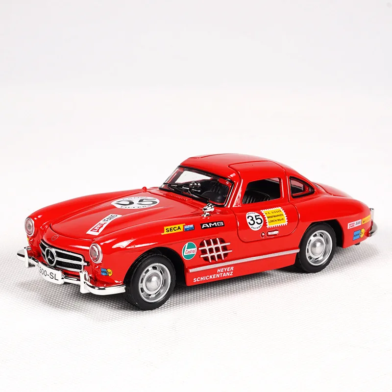 1:32 Scale Alloy Sports Car Model 4 1:32 Scale Alloy Sports Car Model - Image 4