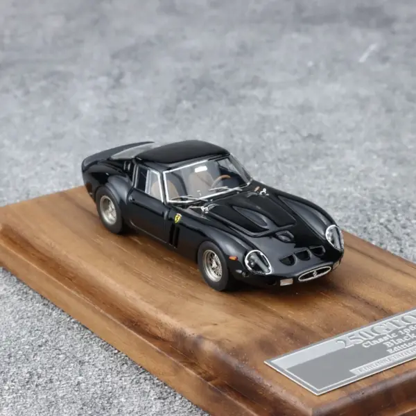 1:64 SCM Yuema 250gto Supercar Resin Miniature Model - Image 4