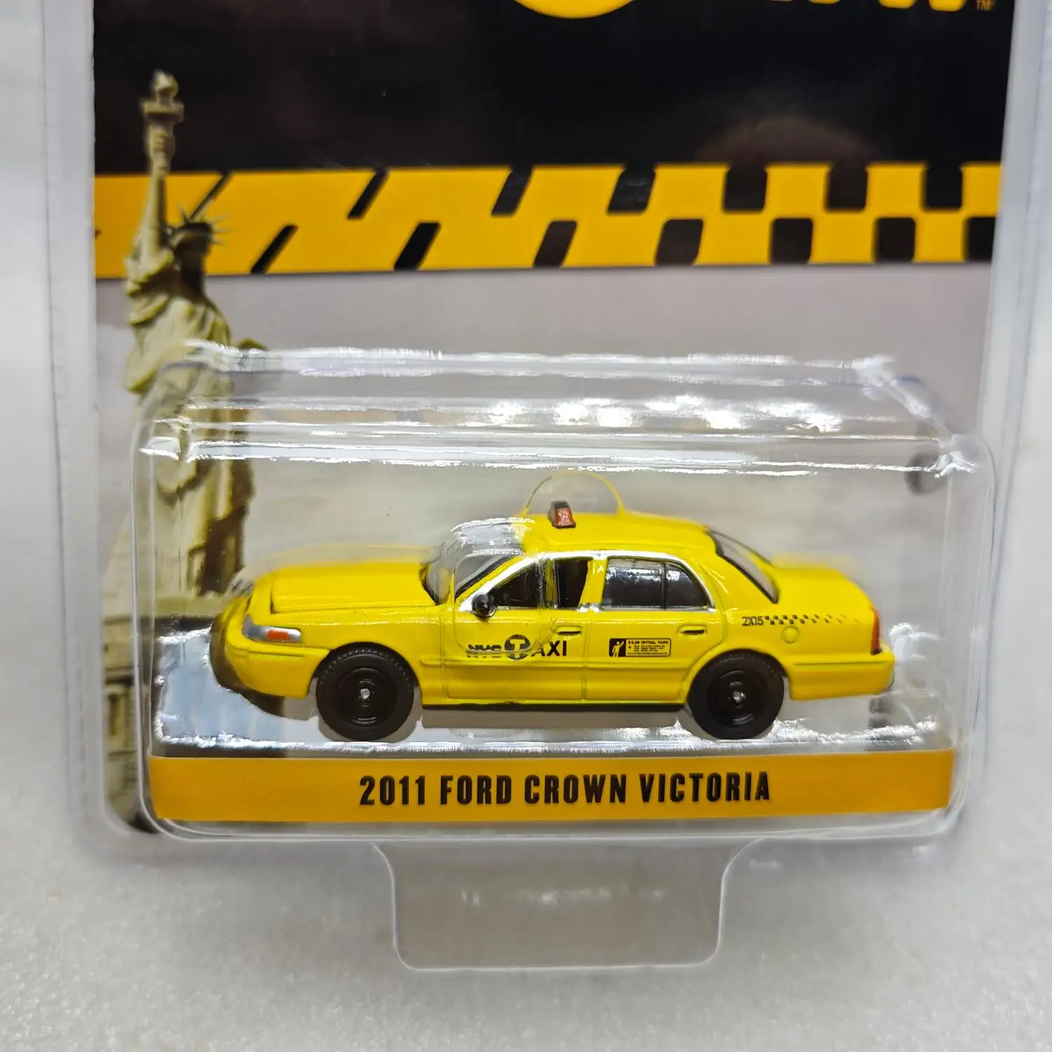 2011 Ford Crown Victoria NYC Taxi Model 5 2011 Ford Crown Victoria NYC Taxi Model - Image 5