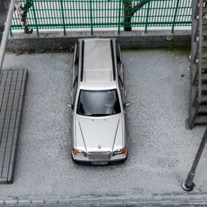 Mortal 1:64 Benz S124 Station Wagon Model 8 Sadf8f6551e6a4a57be4afc03e71b0314t