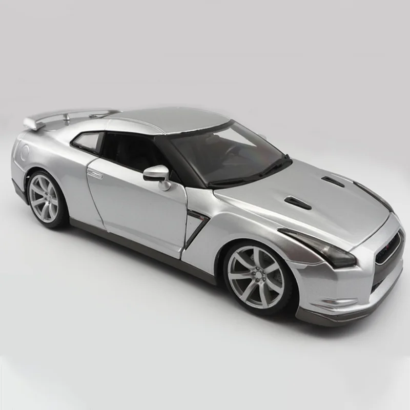 Bburago 1:18 Ferrari FXX K Diecast Model 14 Bburago 1:18 Ferrari FXX K Diecast Model - Image 14