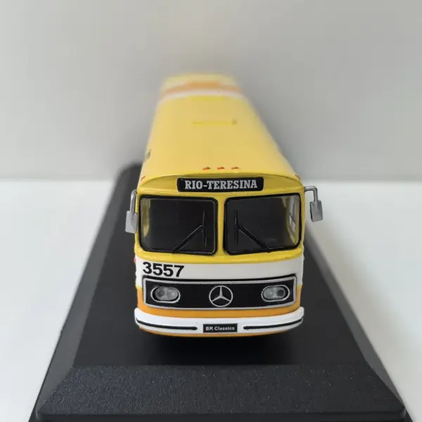 Diecast IXO 1/72 Scale BENZ O 355 Bus Model - Image 3