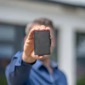 Sb04ebd411d0f496f873b98ca680cfbadC