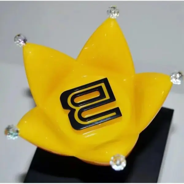 Bigbangs Lightstick Crown Lamp 4th Gen - Image 4