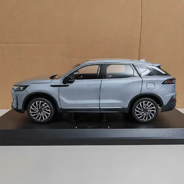 BAIC New X7 2024 1:18 Alloy Car Model - Image 2