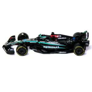 Bburago Mercedes-AMG F1 W15 Model Car 17 Sb6004c6f975041ed867521f5bd267a604