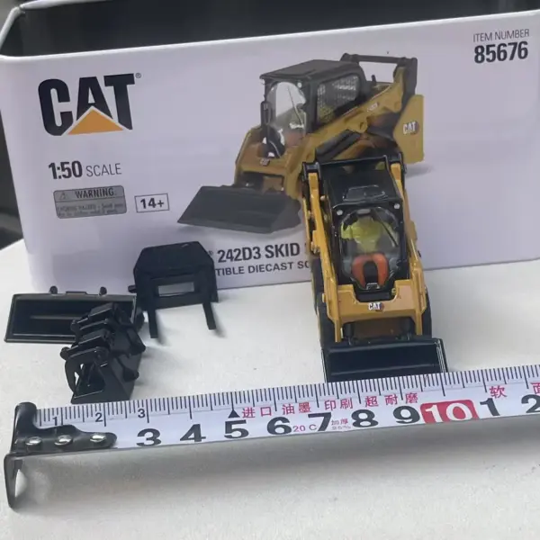1:50 CAT 242D3 Diecast Wheel Loader Model - Image 4