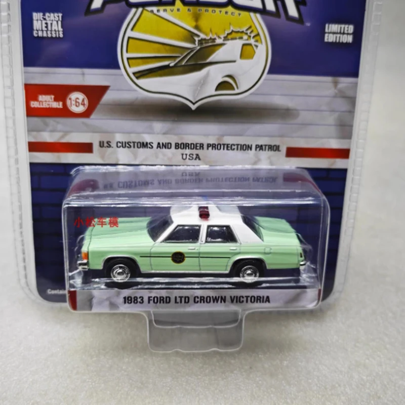 Diecast 1:64 1983 Ford LTD & 1969 Scout Model 3 Diecast 1:64 1983 Ford LTD & 1969 Scout Model - Image 3