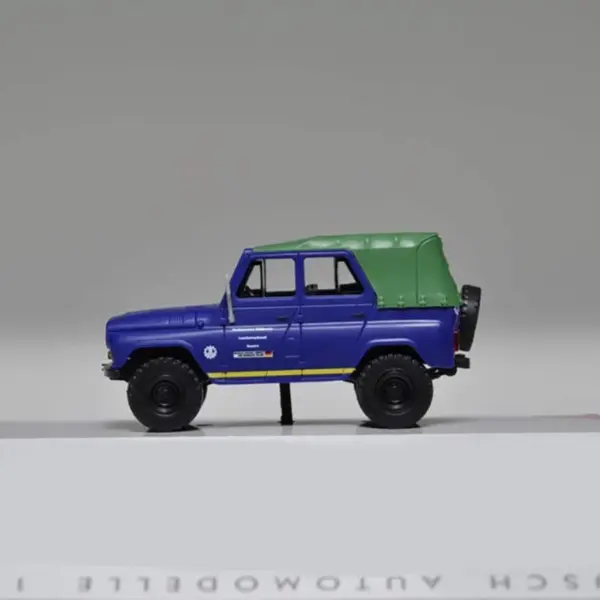 1:87 Scale Soviet UAZ 469 Diecast Model - Image 4