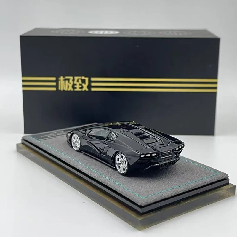 Extreme Club 1:64 Lamborghini Countach LP800-4 Resin Miniature 4 Extreme Club 1:64 Lamborghini Countach LP800-4 Resin Miniature - Image 4