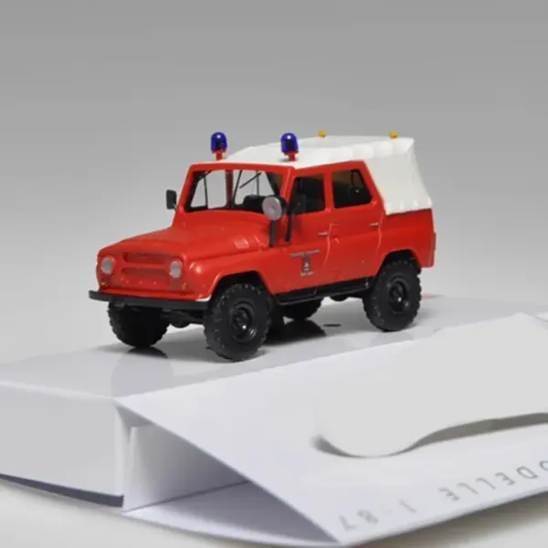 1:87 Scale Soviet UAZ 469 Diecast Model - Image 2