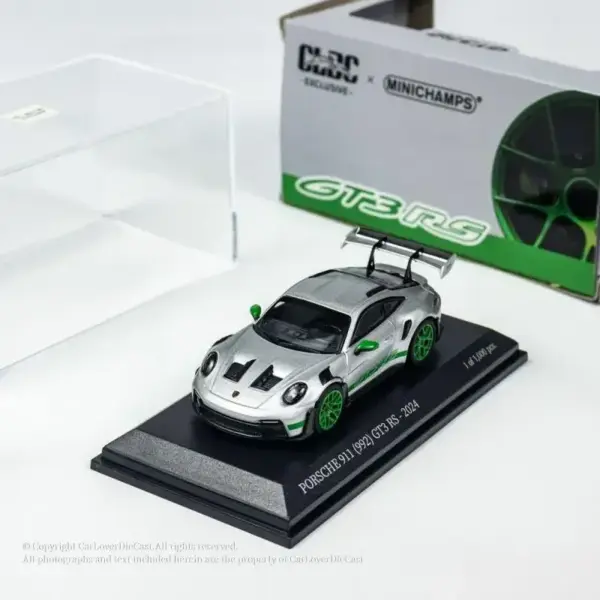 Minichamps 1:64 Porsche 911(992) GT3 RS Diecast Model - Image 22
