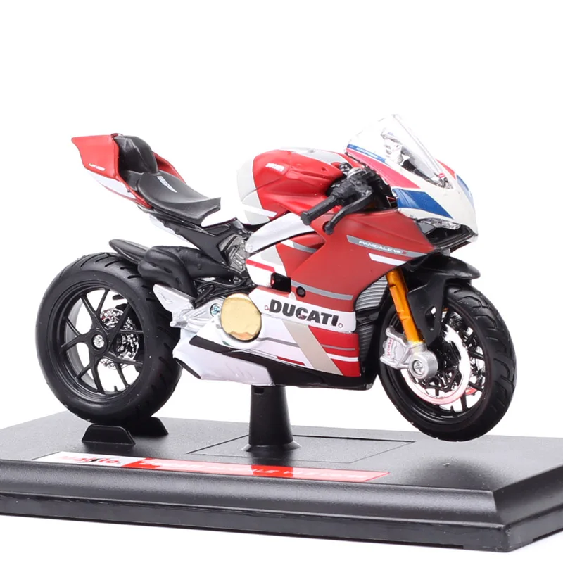 Maisto Ducati Super Naked V4 S 1:18 Diecast Model 8 Maisto Ducati Super Naked V4 S 1:18 Diecast Model - Image 8
