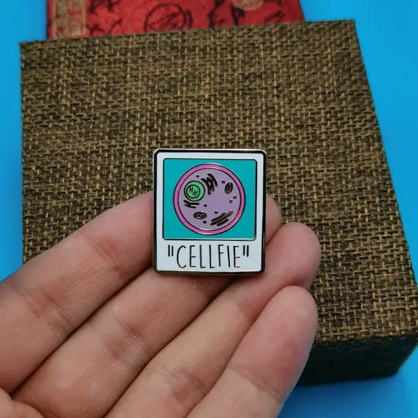 Cellfie Biologist Science Nerd Enamel Lapel Pin - Image 3