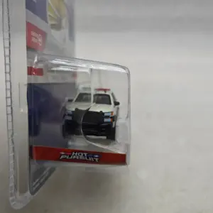 1:64 2022 Chevrolet Silverado Police Model 10 Sbdc6893adc824f8aa32d4421ecb86fd3V