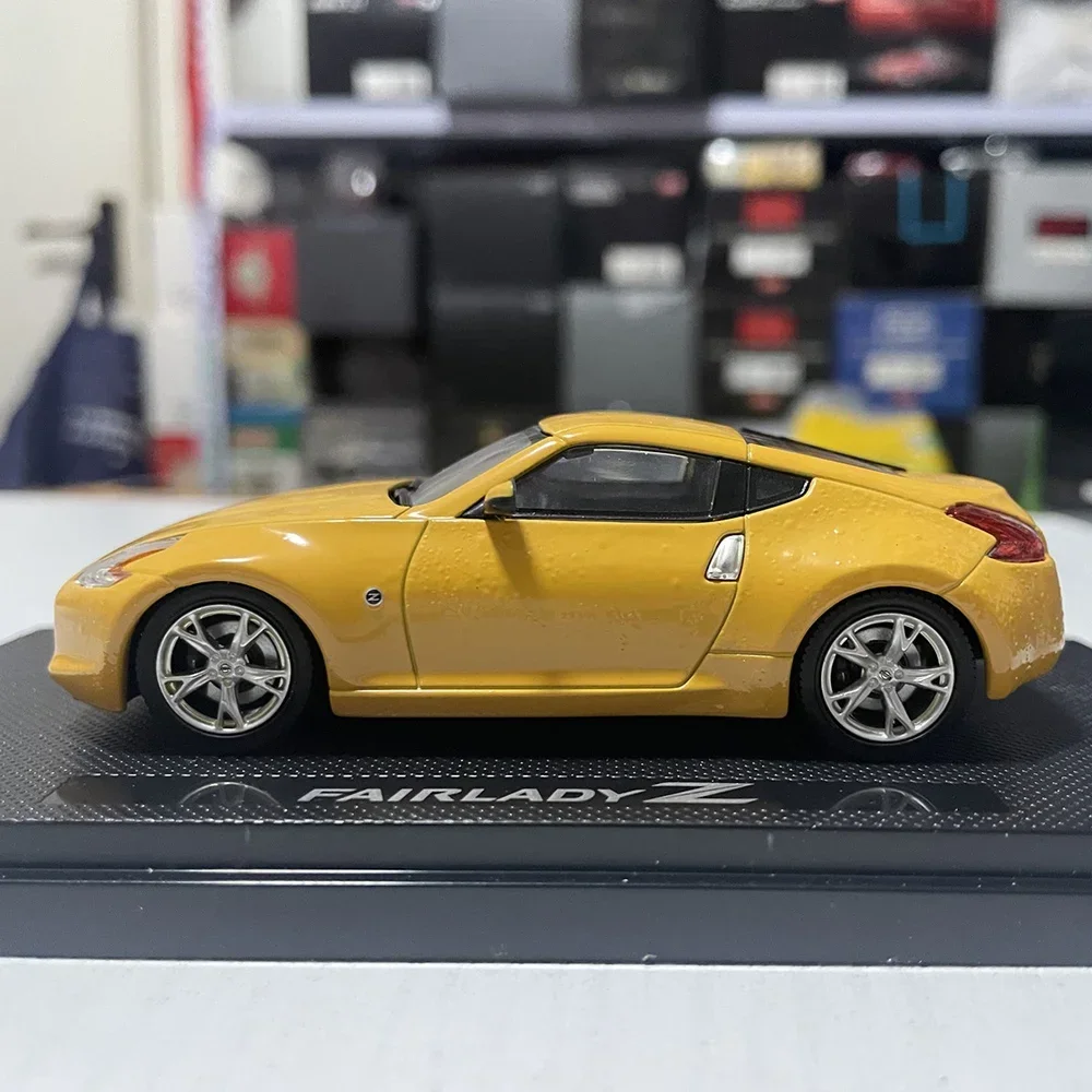 Nissan Fairlady Z 370Z 2008 Model Collectible 2 Nissan Fairlady Z 370Z 2008 Model Collectible - Image 2