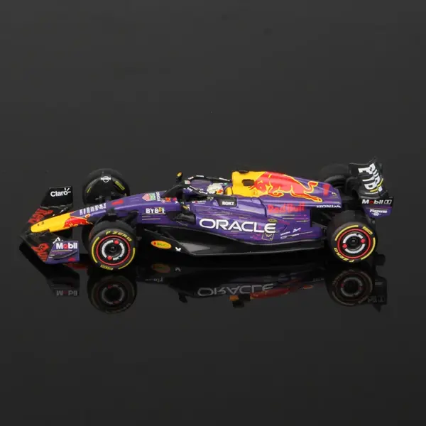 Burago 1:43 Oracle Red Bull RB19 Model Car - Image 3