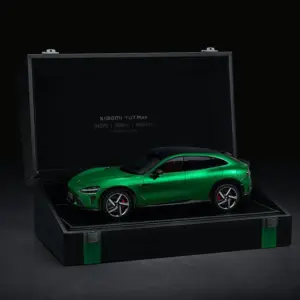 Xiaomi YU7 Jewel Green Titanium Alloy SUV Model 1:18 Scale 800V Medium Large Pure Electric Officially Licensed Collector's Toy 26 Sc155eee610bd4638b846ef90b8dfbfbep