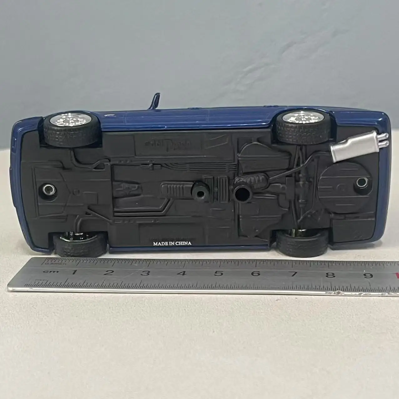 1/43 BMW M5 Alloy Model Car 7 1/43 BMW M5 Alloy Model Car - Image 7