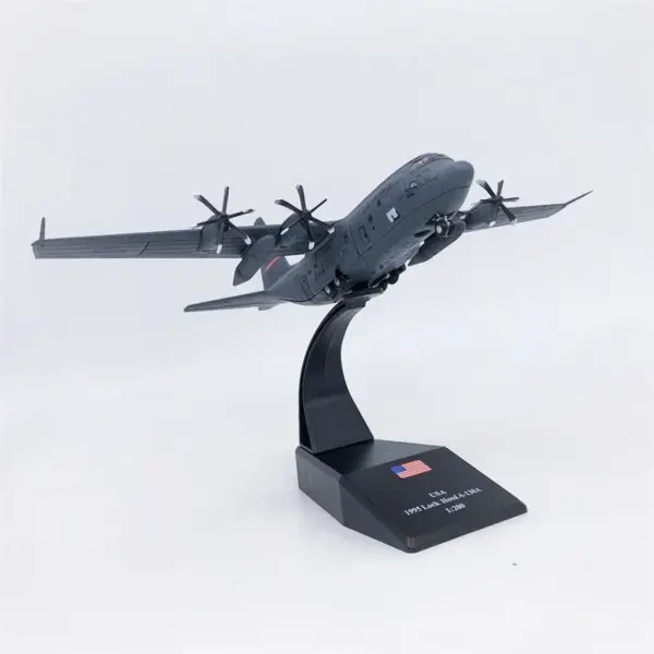 1/200 Scale Diecast C-130A Model Aircraft - Image 2
