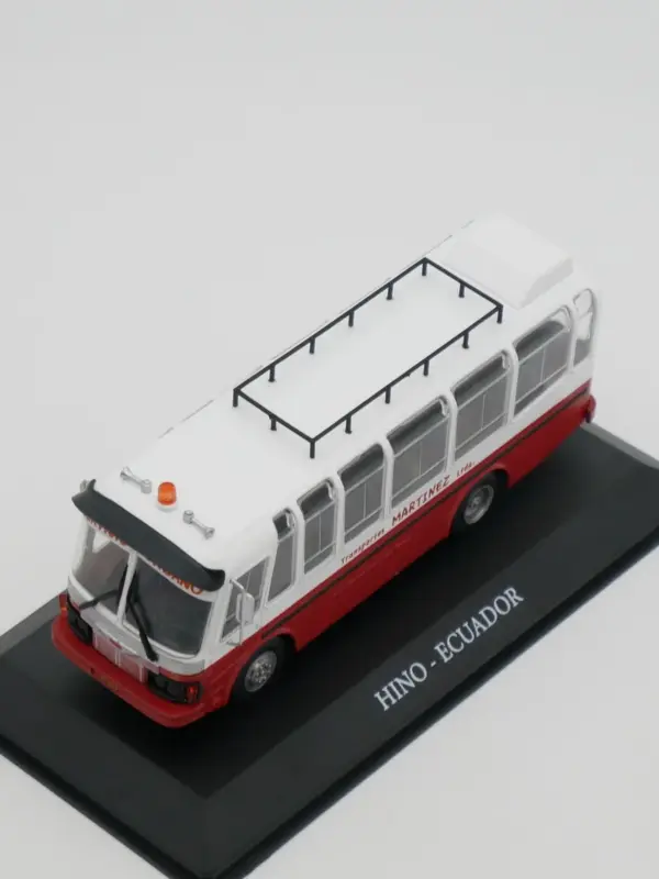 Hino Ecuador Diecast Bus Model 1:72 Display - Image 4