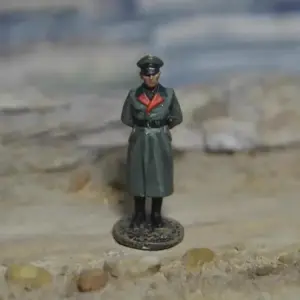 EM001 1/72 German Commanders Set of 3 Alloy Figurines 10 Sc3b80646262e4a36ab2960be2f0cd27aE