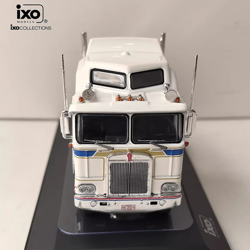 Ixo 1:64 Kenworth K100 Aerodyne Optimus Prime Diecast Model 5 Ixo 1:64 Kenworth K100 Aerodyne Optimus Prime Diecast Model - Image 5