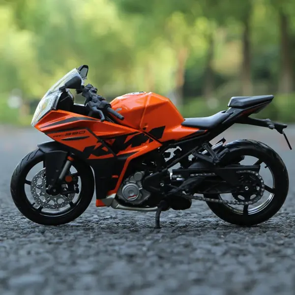 Maisto 1:12 KTM RC 390 Motorcycle Model - Image 3