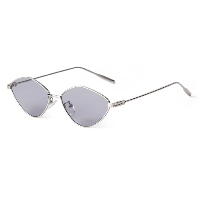 Retro Square Metal Sunglasses for Women Men 7 Retro Square Metal Sunglasses for Women Men - Image 7