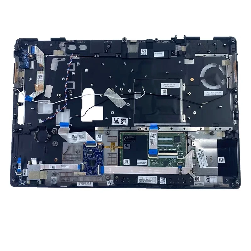 Dell Precision 7560 Laptop Top Case Replacement 6 Dell Precision 7560 Laptop Top Case Replacement - Image 6