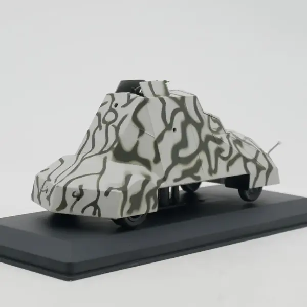 Ixo 1:43 Scale Kubus WWII Polish Vehicle Model - Image 4