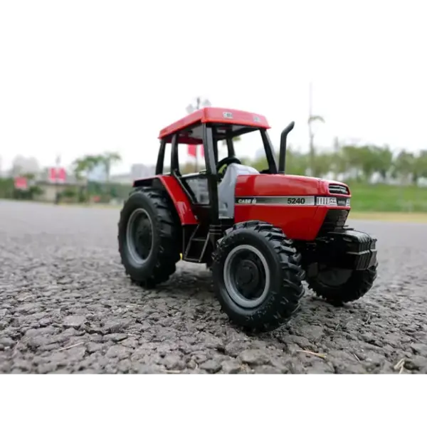 ERSL 1:32 Scale MAXXUM 5240 Diecast Tractor Model - Image 3