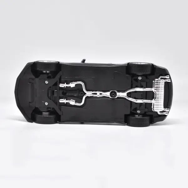 Maisto 1:18 50th Chevrolet Camaro SS Diecast Model - Image 5