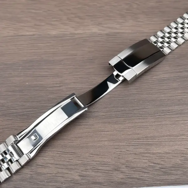 Fluted Bezel Watch Case for NH35 NH36 Movement - Image 6