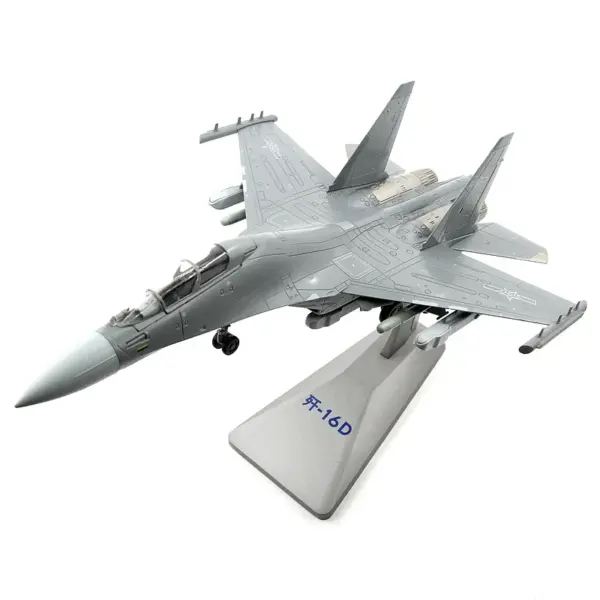 1/72 Scale J-16D Fighter Jet Model Toy - Image 2